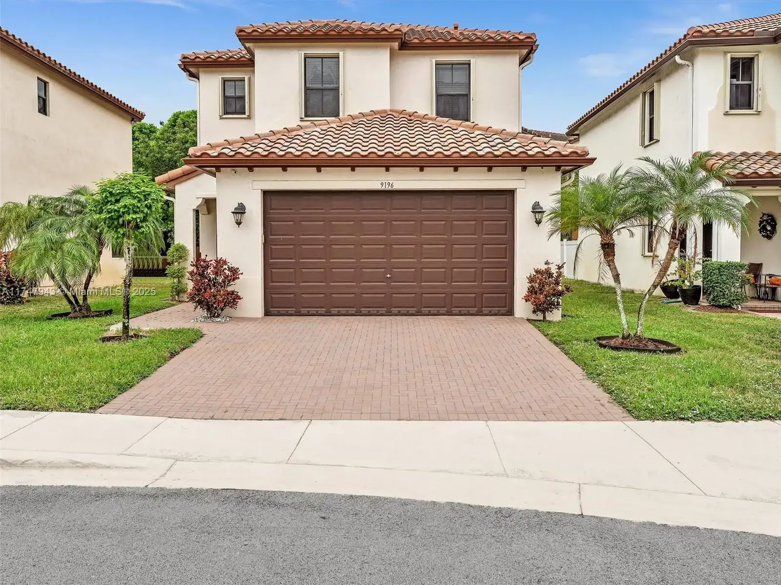 9196 SW 39th St, Miramar FL 33025 photo 2