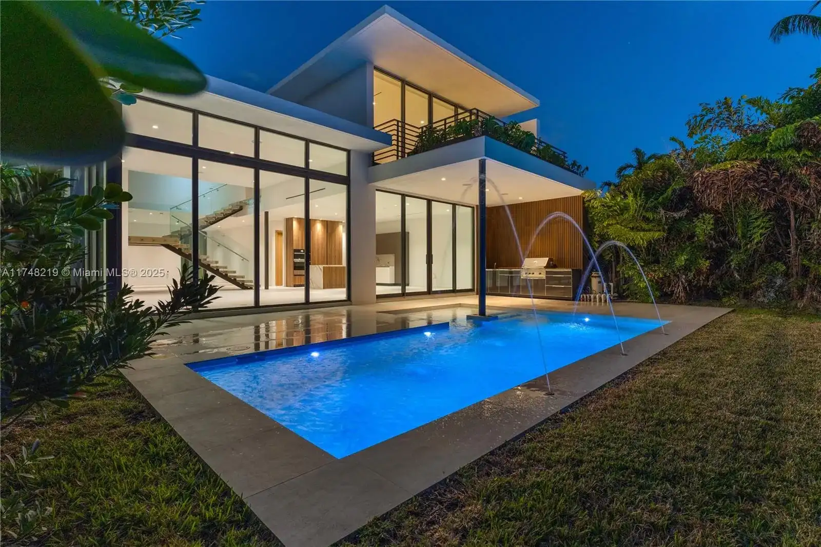 168 SW 20th Rd, Miami FL 33129 photo 3