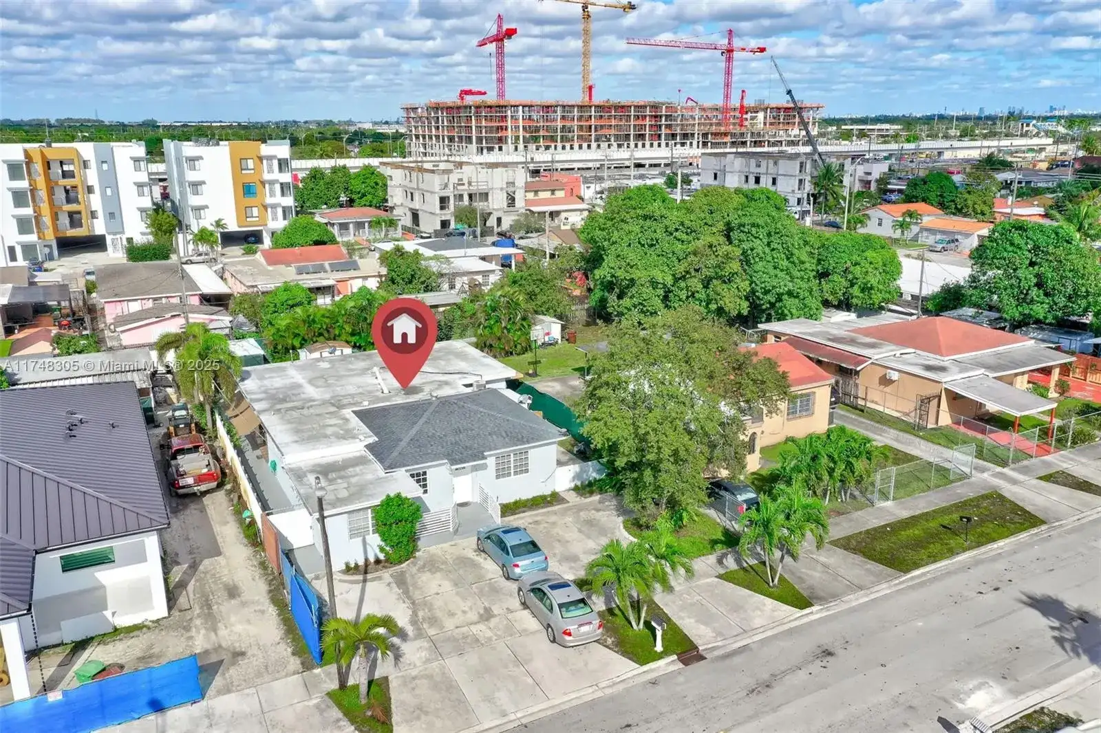859 E 23rd St, Hialeah FL 33013 photo 3