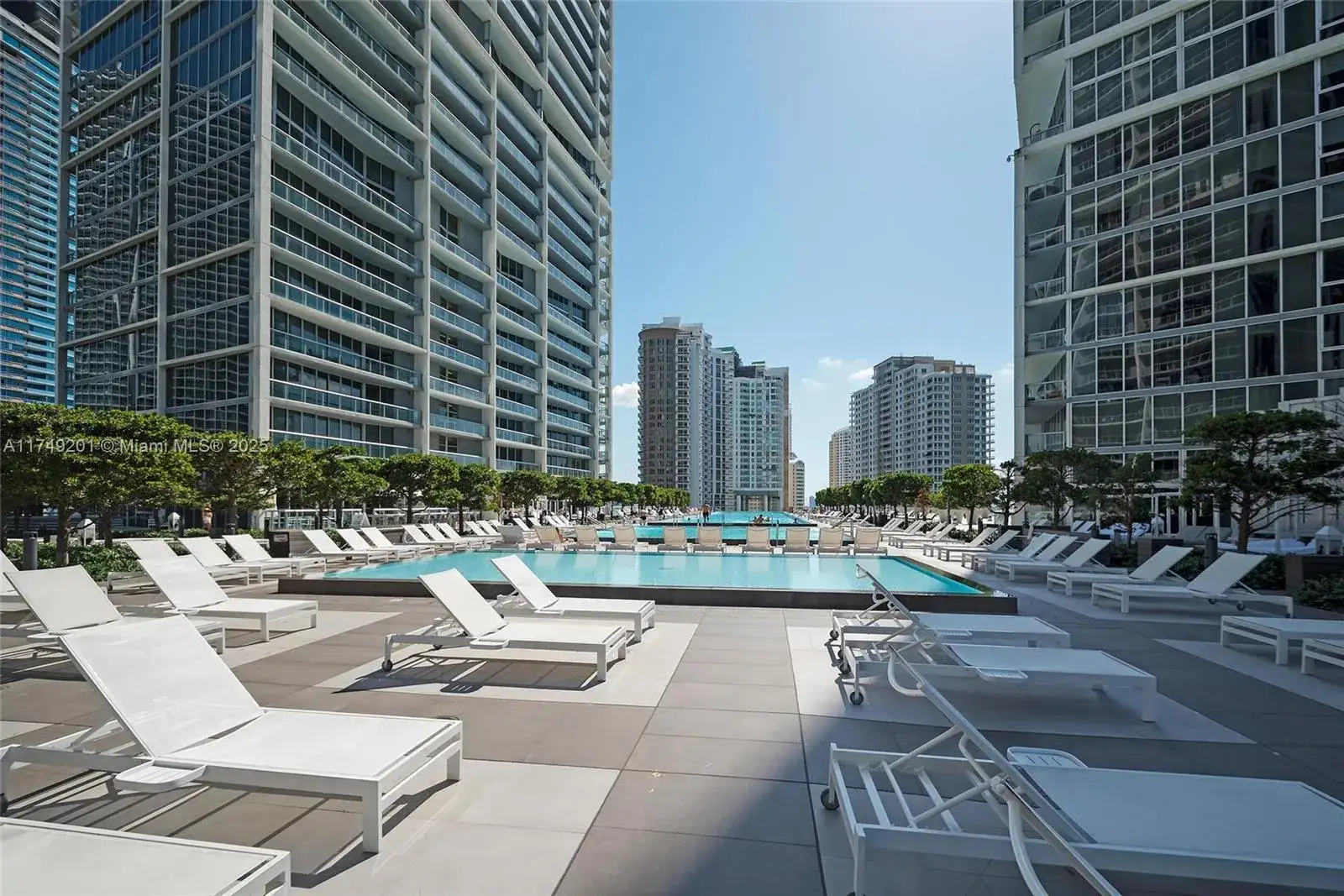 485 Brickell Ave # 2603, Miami FL 33131 photo 3