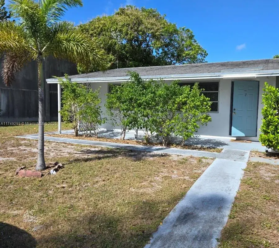 803 Ridge Rd # 7, Lantana FL 33462