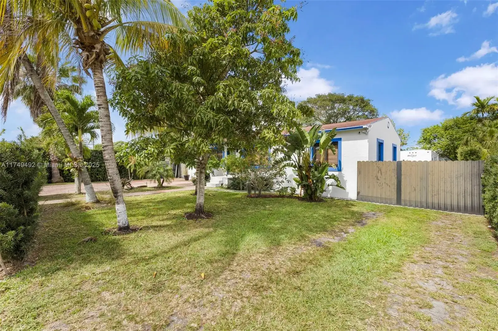 281 NW 147th St, Miami FL 33168 photo 3