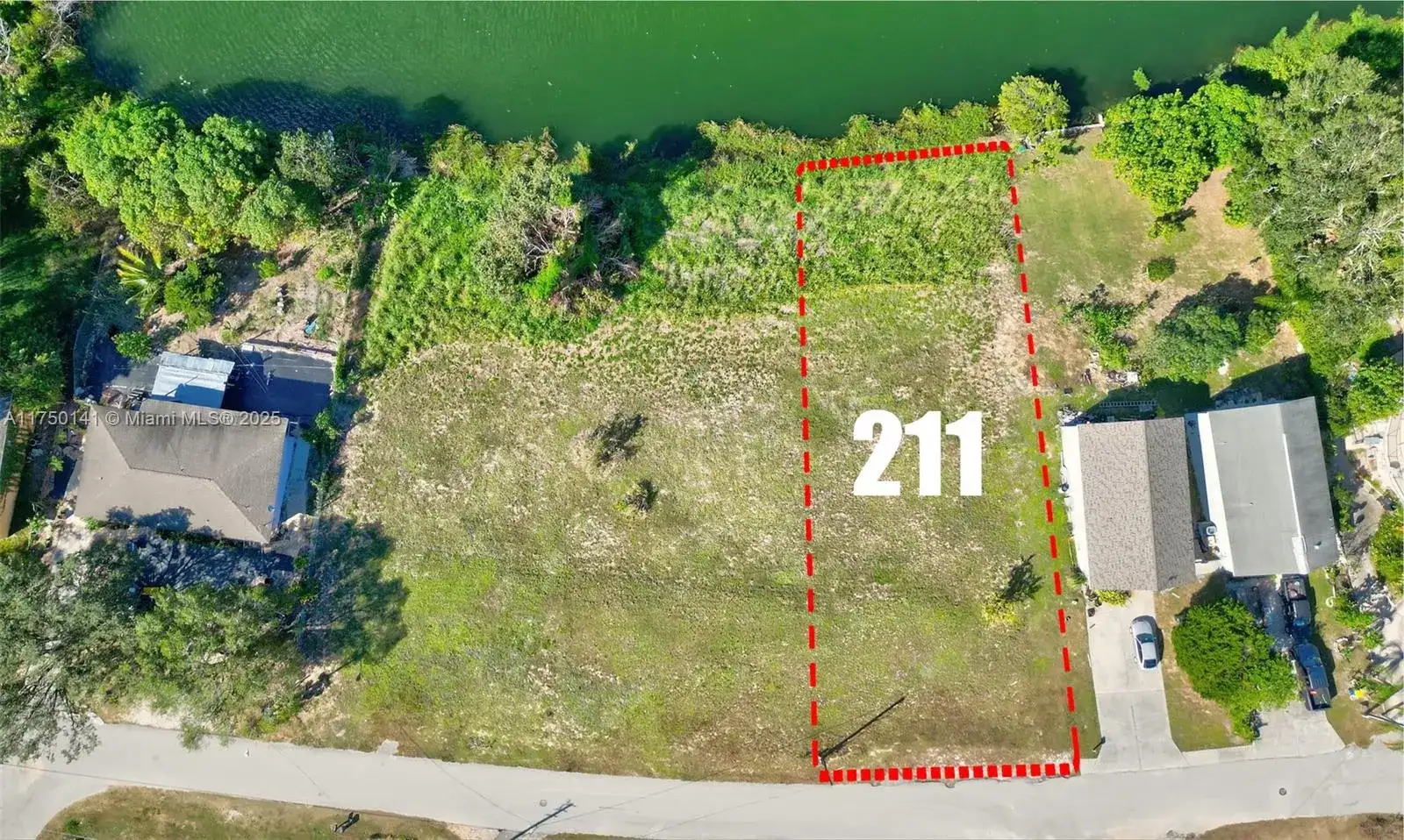 211 Rachard Blvd, Lake Placid FL 33852 photo 3