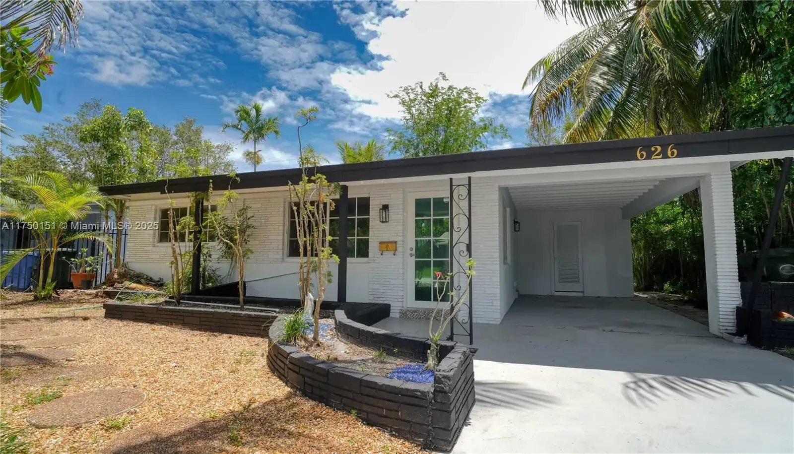 626 NW 45th St, Oakland Park FL 33309 photo 4