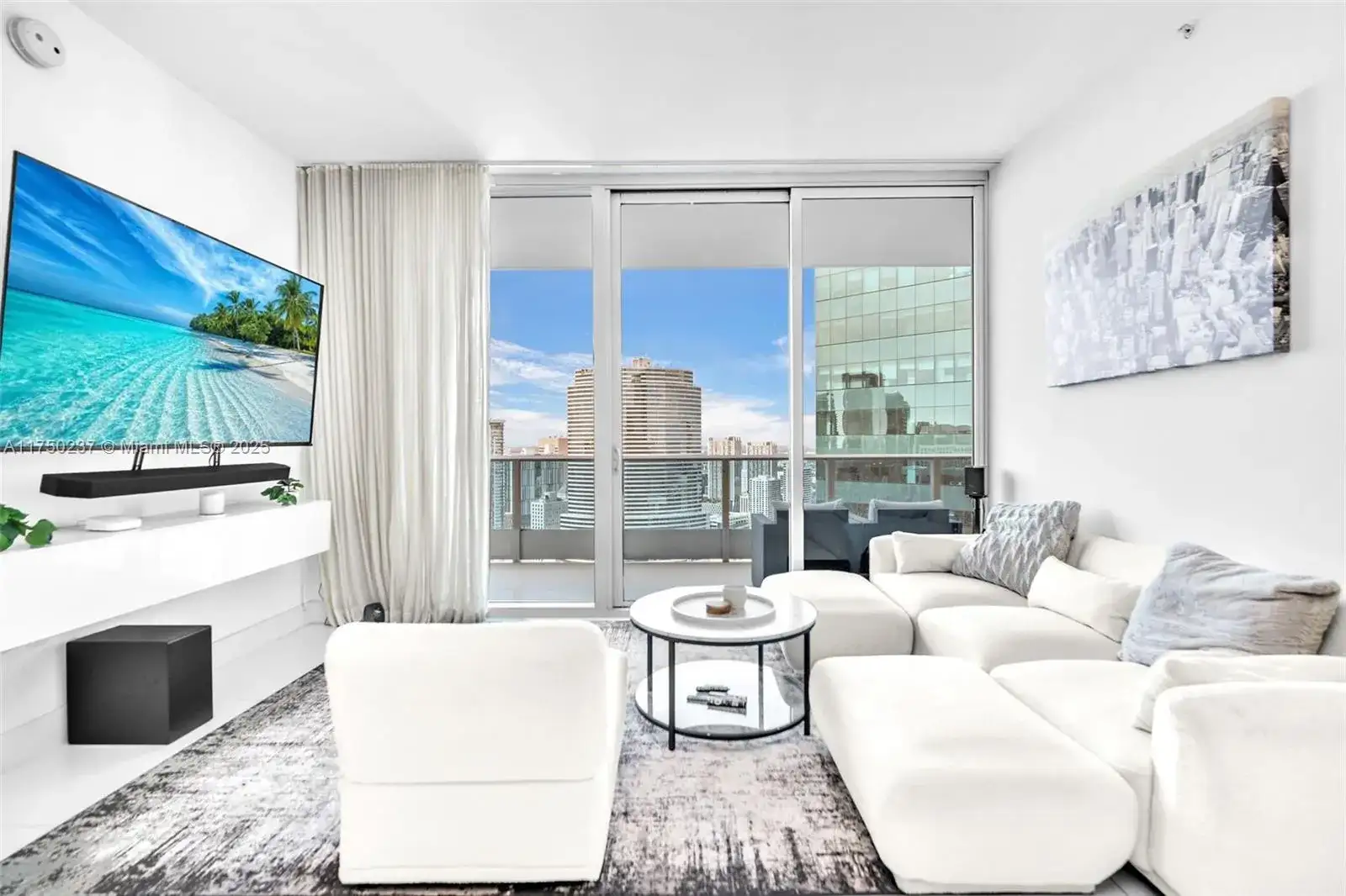200 Biscayne Boulevard Way # 4910, Miami FL 33131 photo 2