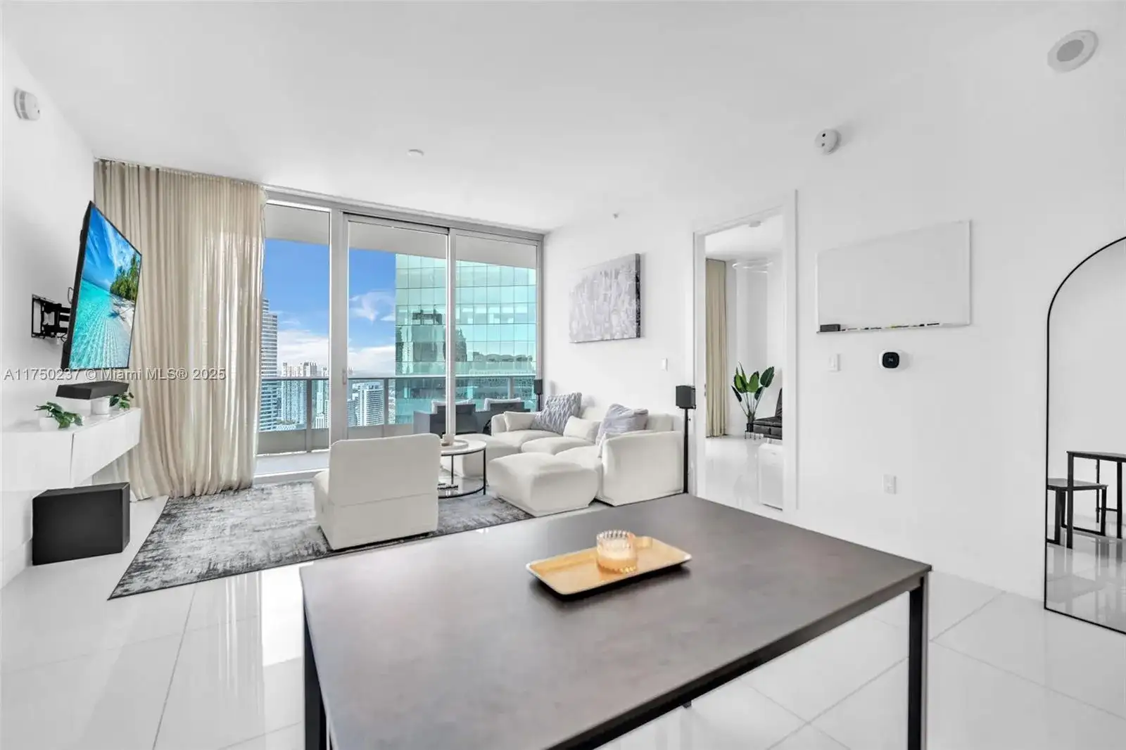 200 Biscayne Boulevard Way # 4910, Miami FL 33131 photo 3