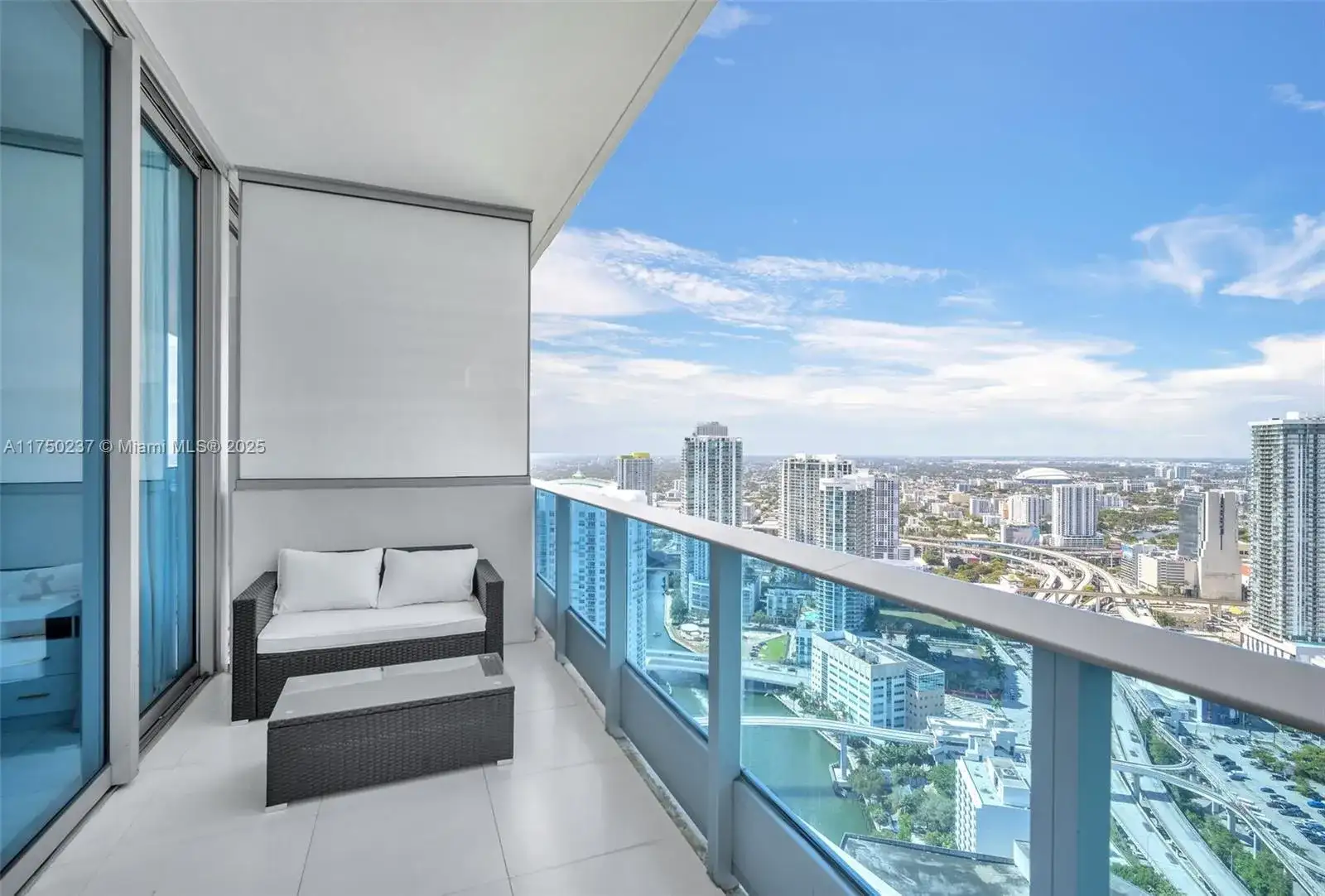 200 Biscayne Boulevard Way # 4910, Miami FL 33131 photo 5