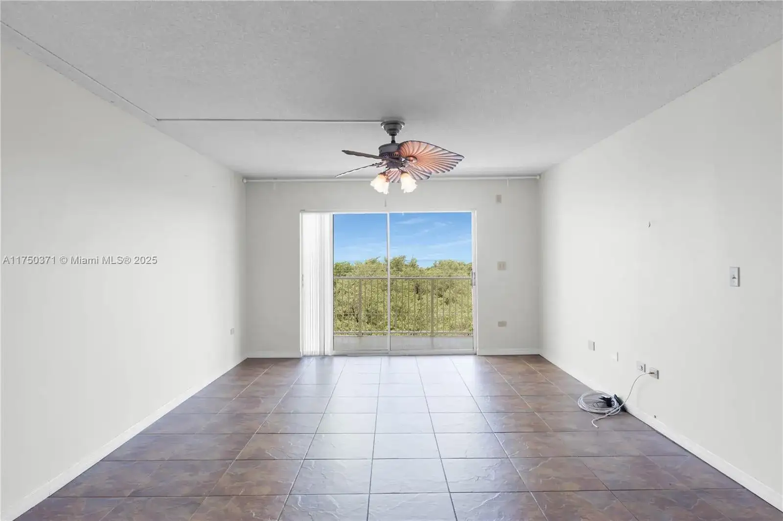 200 Wrenn St # 405, Plantation Key FL 33070 photo 3