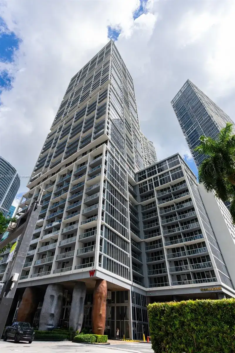 495 Brickell Ave # 2102, Miami FL 33131 photo 2