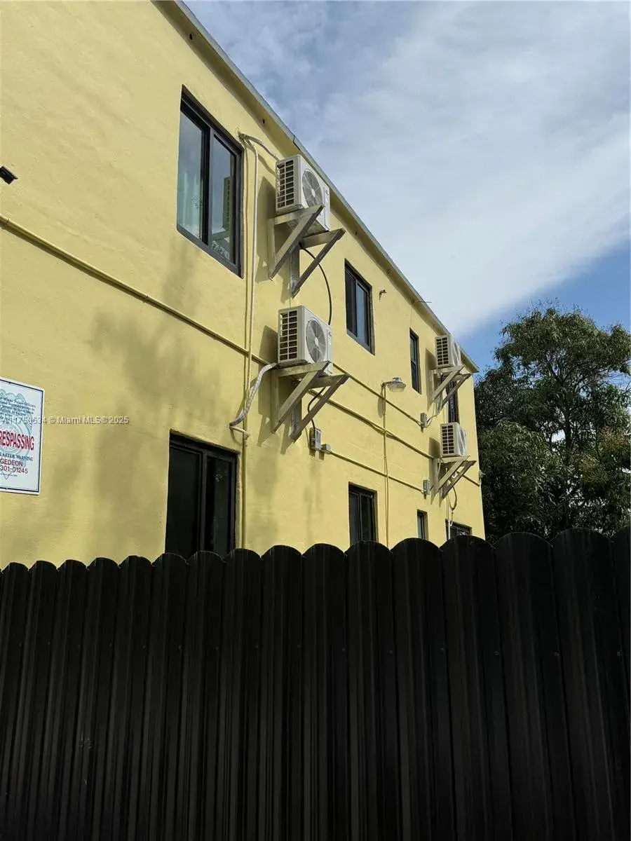 5501 NW Miami Ct, Miami FL 33127