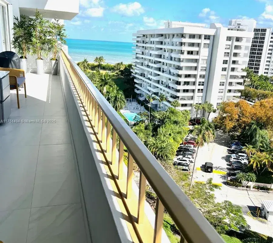 155 Ocean Lane Dr # 1105, Key Biscayne FL 33149