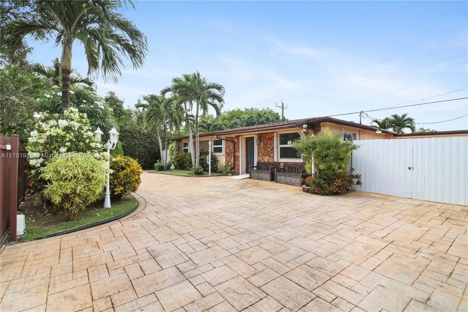 10231 SW 213th St, Cutler Bay FL 33189 photo 3