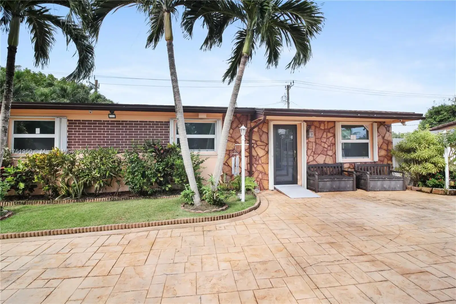 10231 SW 213th St, Cutler Bay FL 33189 photo 4