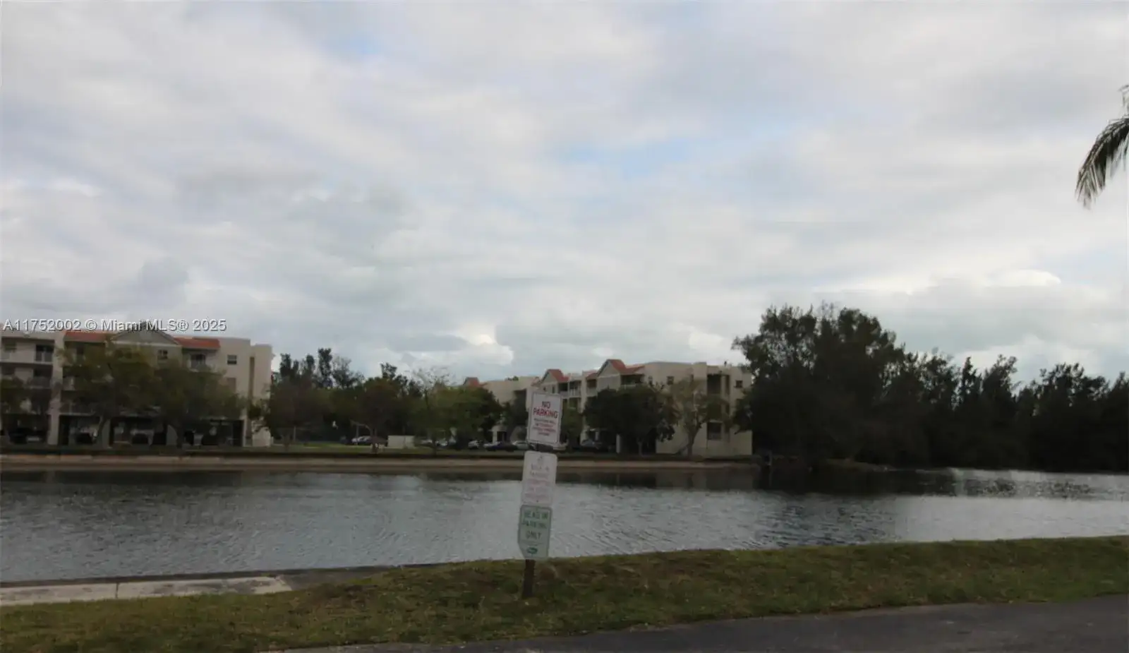 21133 SW 85th Ave # 112, Cutler Bay FL 33189 photo 2