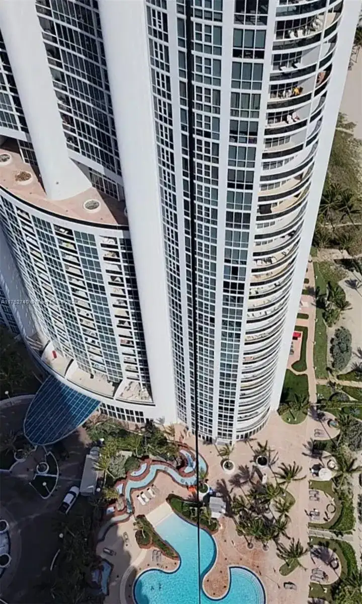 18101 Collins Ave # 4909, Sunny Isles Beach FL 33160 photo 2