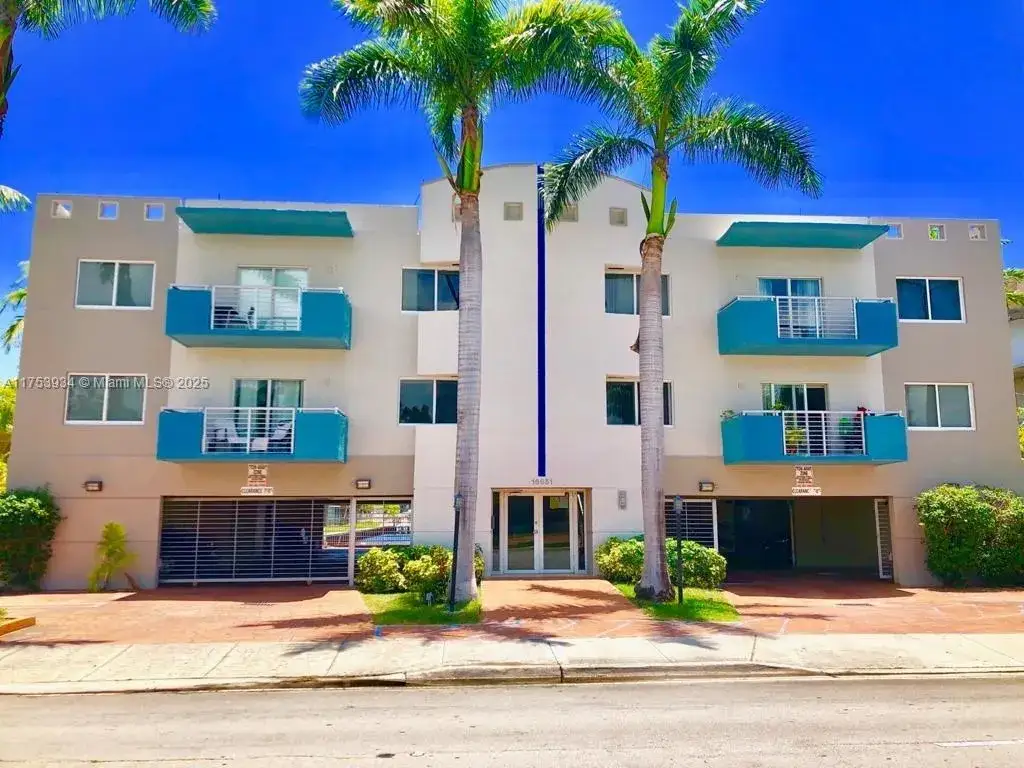 16851 NE 35TH AVE # 22, Eastern Shores FL 33160
