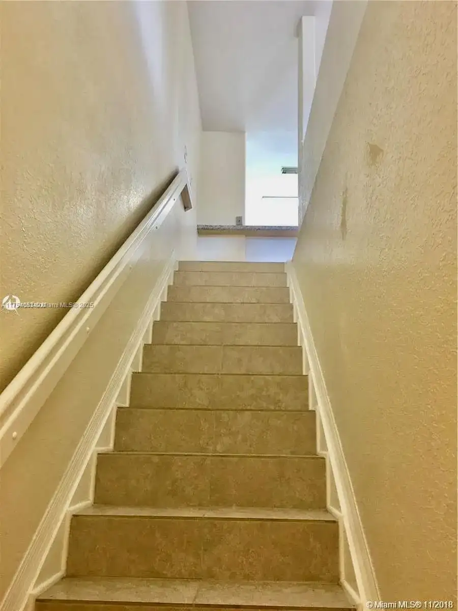 5675 NW 109th Ave # 40, Doral FL 33178 photo 3