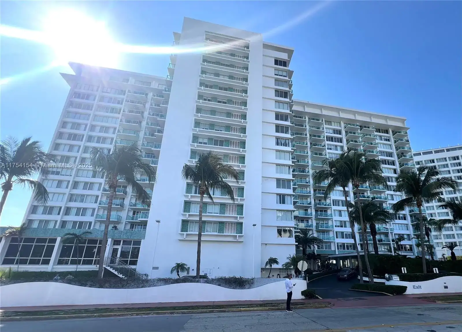 1000 West Ave # 908, Miami Beach FL 33139 photo 3