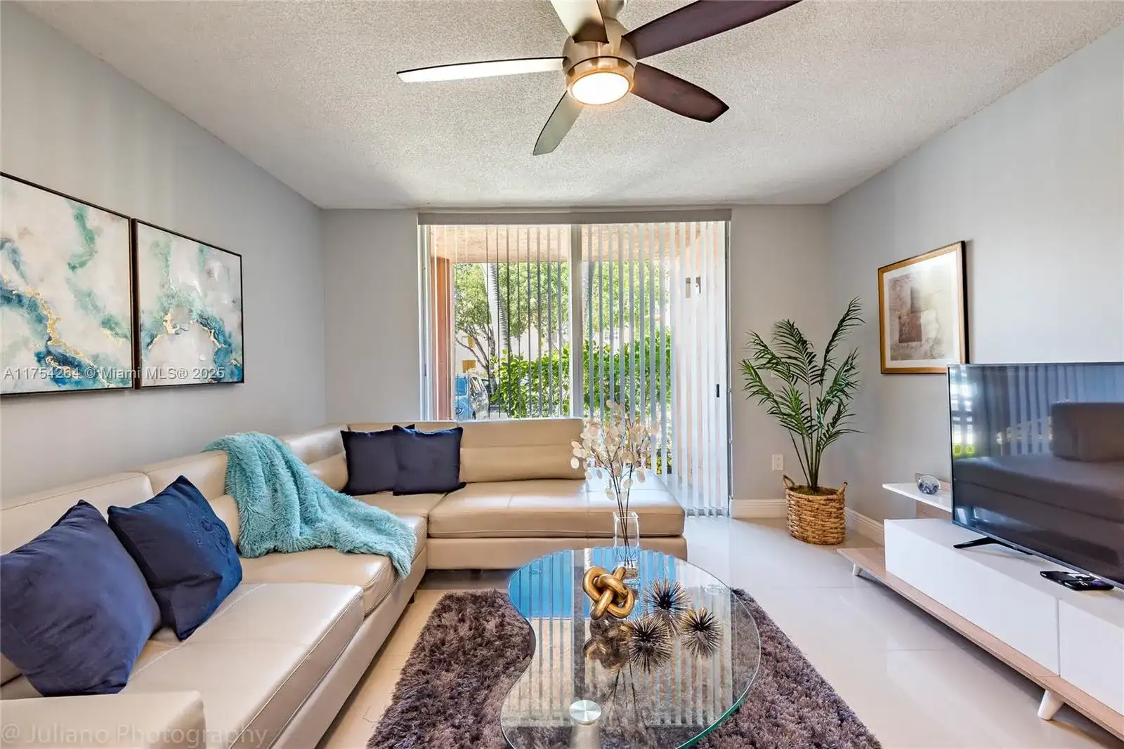 11165 SW 6th St # 105, Pembroke Pines FL 33025 photo 2
