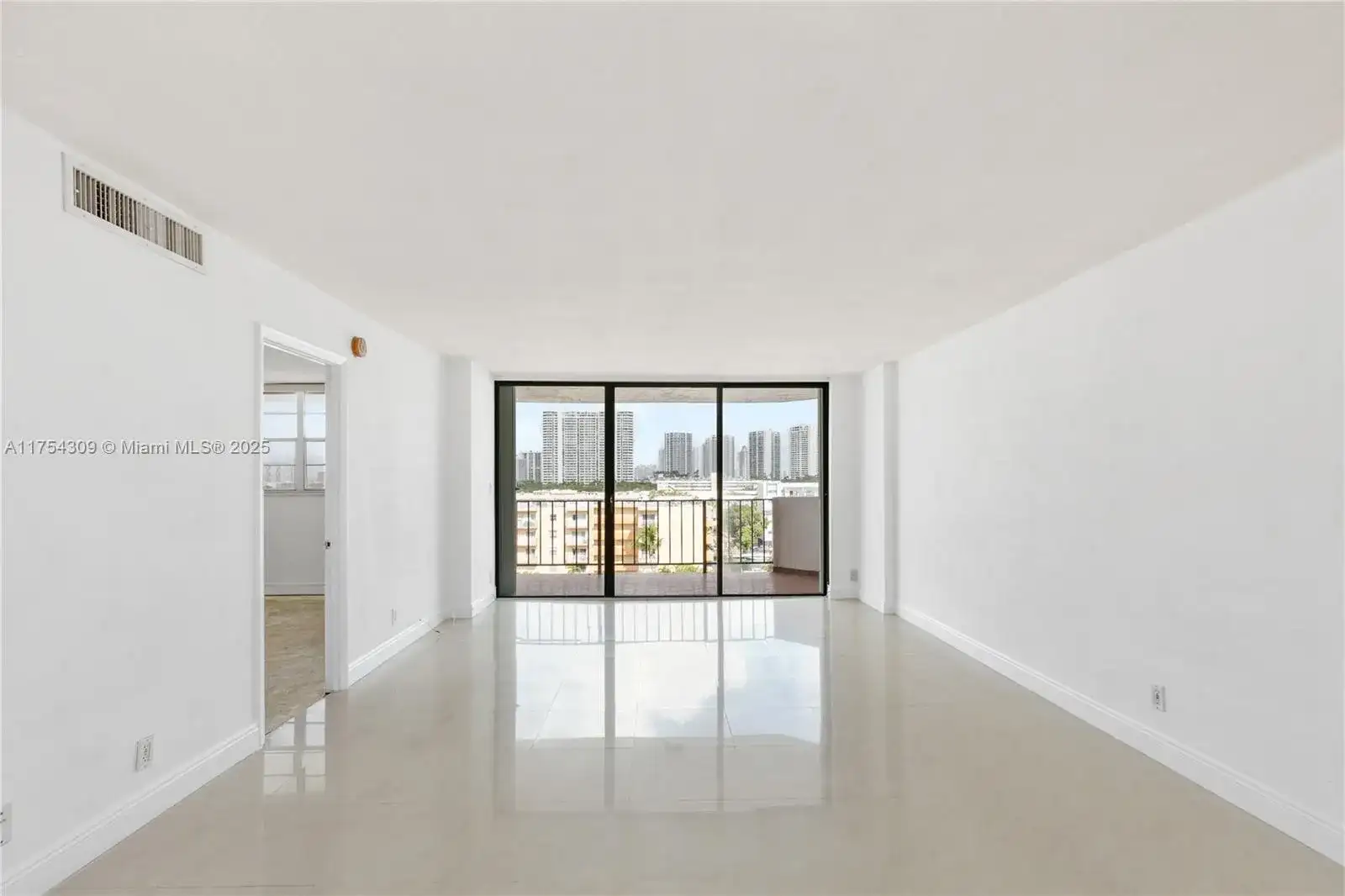3545 NE 166th St # 807, North Miami Beach FL 33160 photo 4