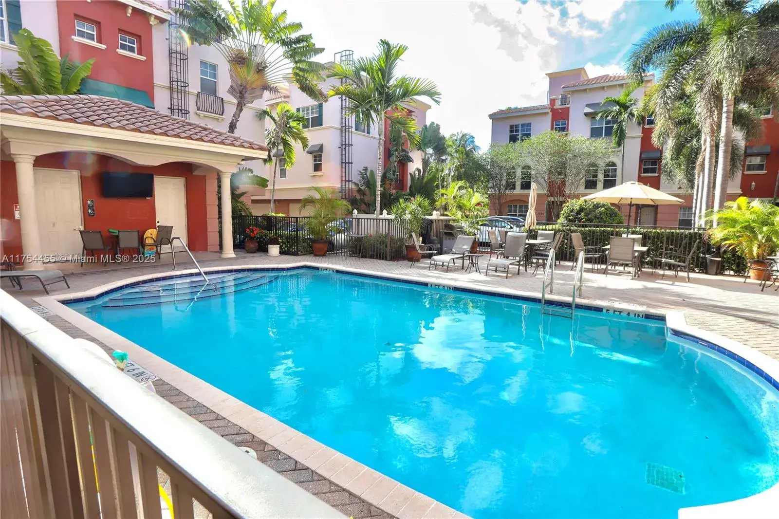 1033 NE 17th Way # 404, Fort Lauderdale FL 33304