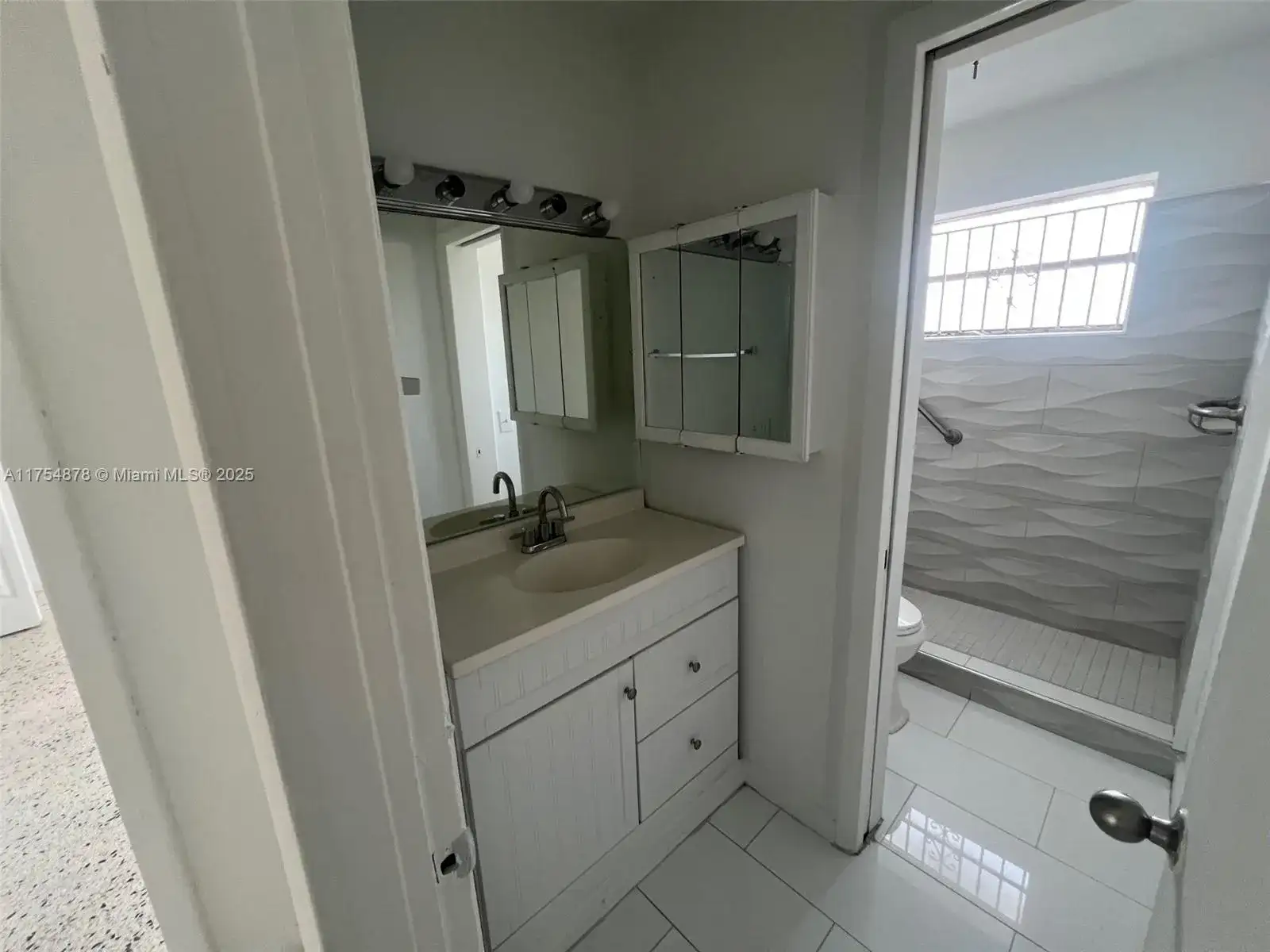 887 W 29th St # 2, Hialeah FL 33012 photo 4