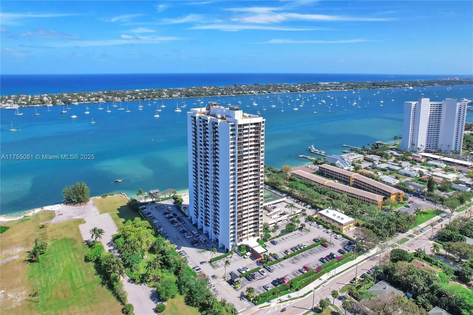 5600 N Flagler Dr # 304, West Palm Beach FL 33407 photo 3