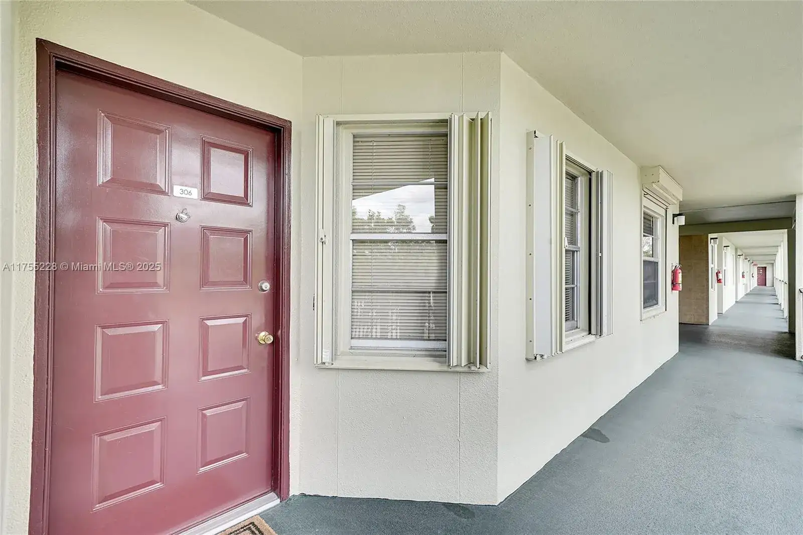 1300 SW 130th Ave # 306F, Pembroke Pines FL 33027 photo 3