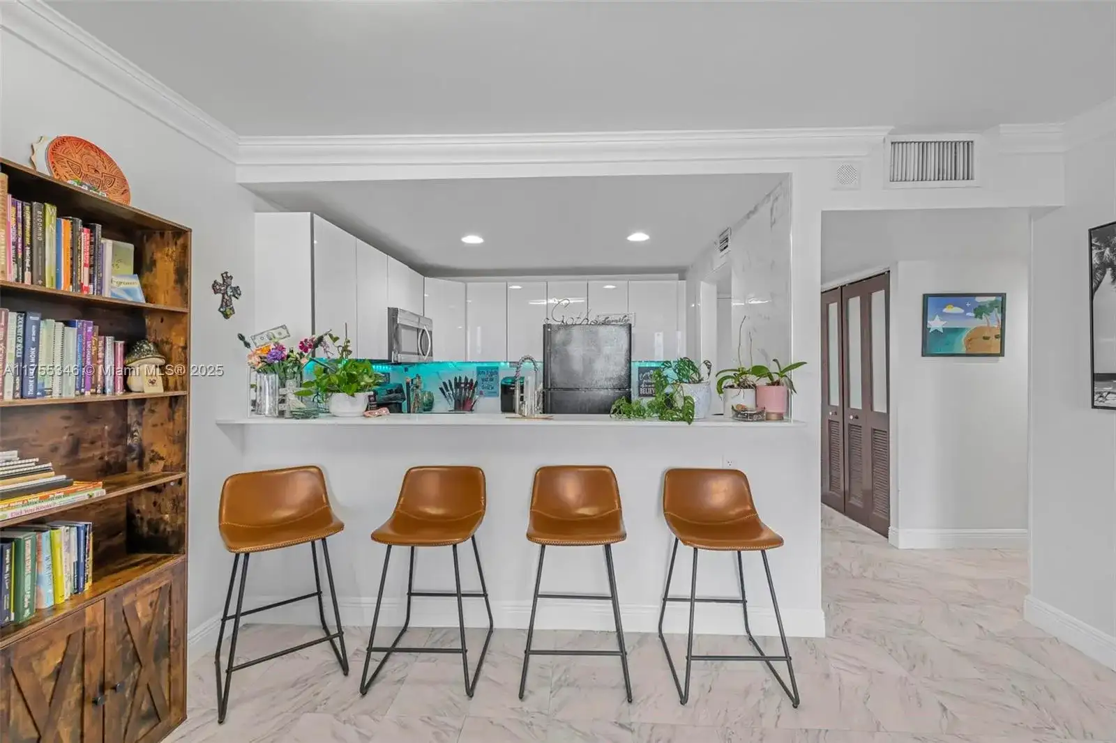 401 Ocean Dr # 602, Miami Beach FL 33139 photo 2