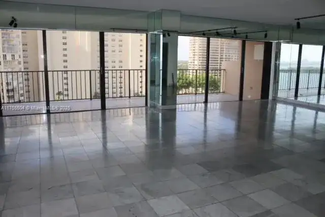 1800 NE 114th St # 1108, Miami FL 33181 photo 3
