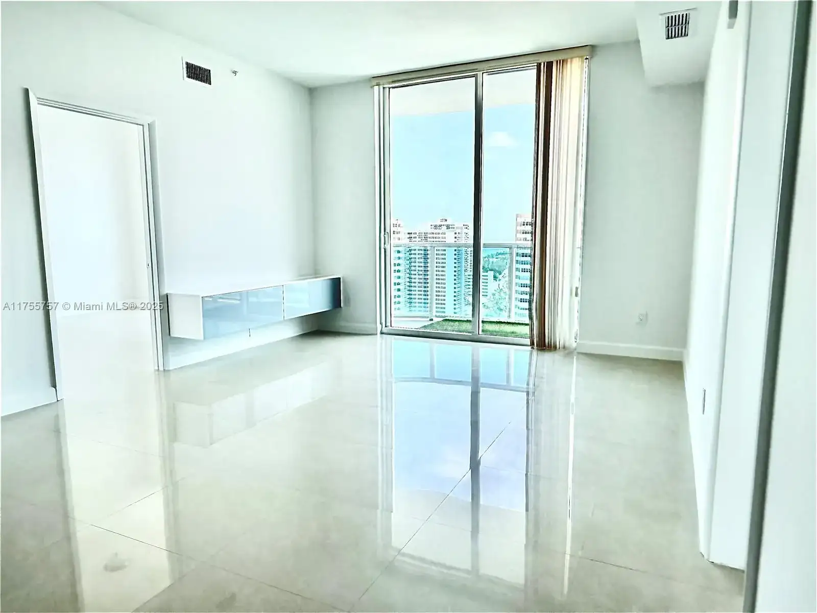 1945 S Ocean Dr # 2103, Hallandale Beach FL 33009 photo 2