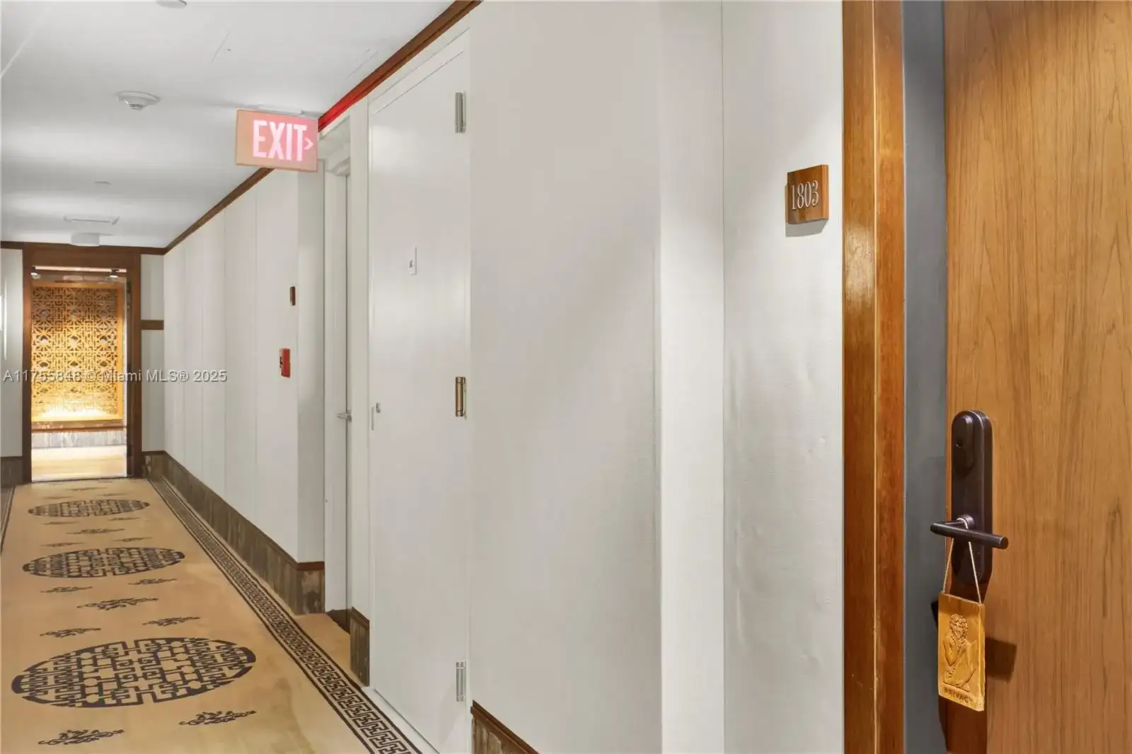 101 20, Miami Beach FL 33139 photo 2