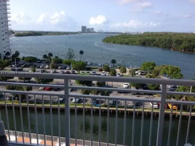 400 Kings Point Dr # 810, Sunny Isles Beach FL 33160 photo 5