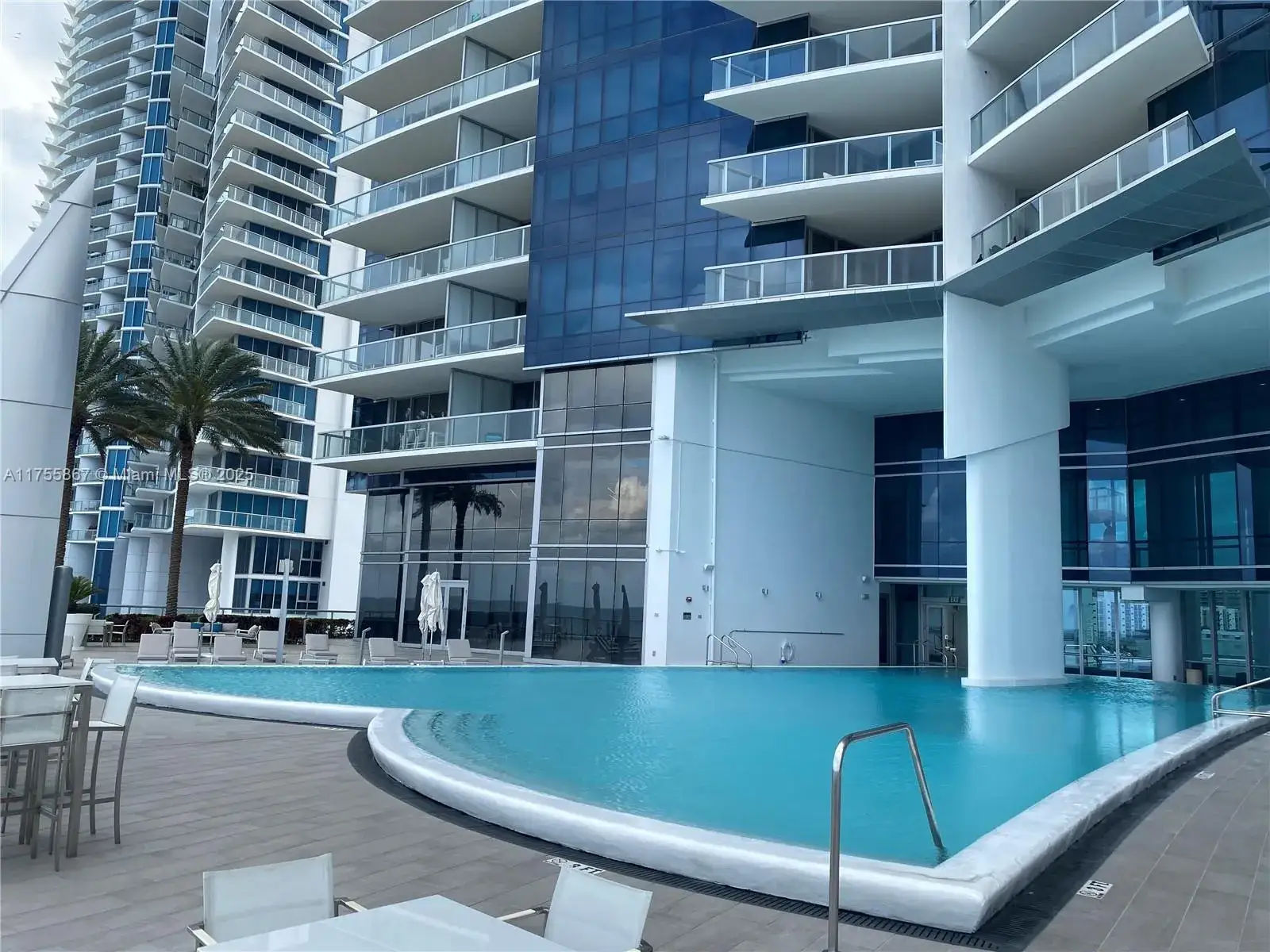 17121 Collins Ave, Sunny Isles Beach FL 33160