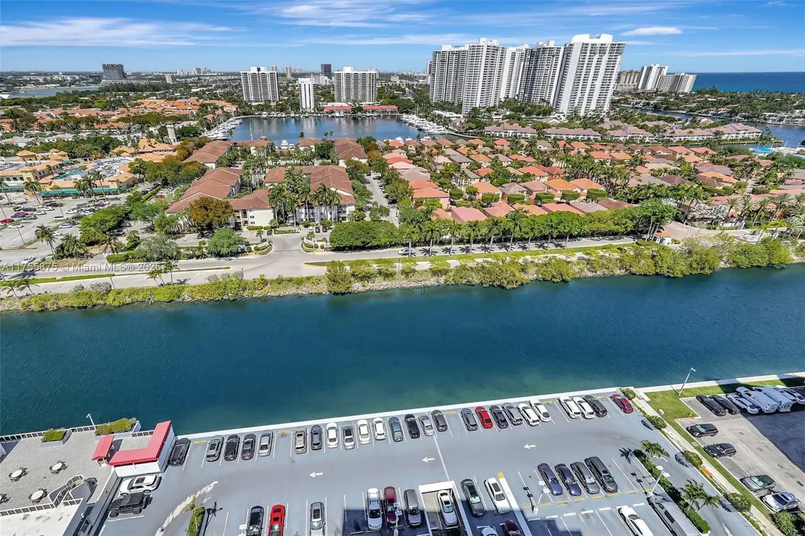 3675 N Country Club Dr # 2310, Aventura FL 33180 photo 4