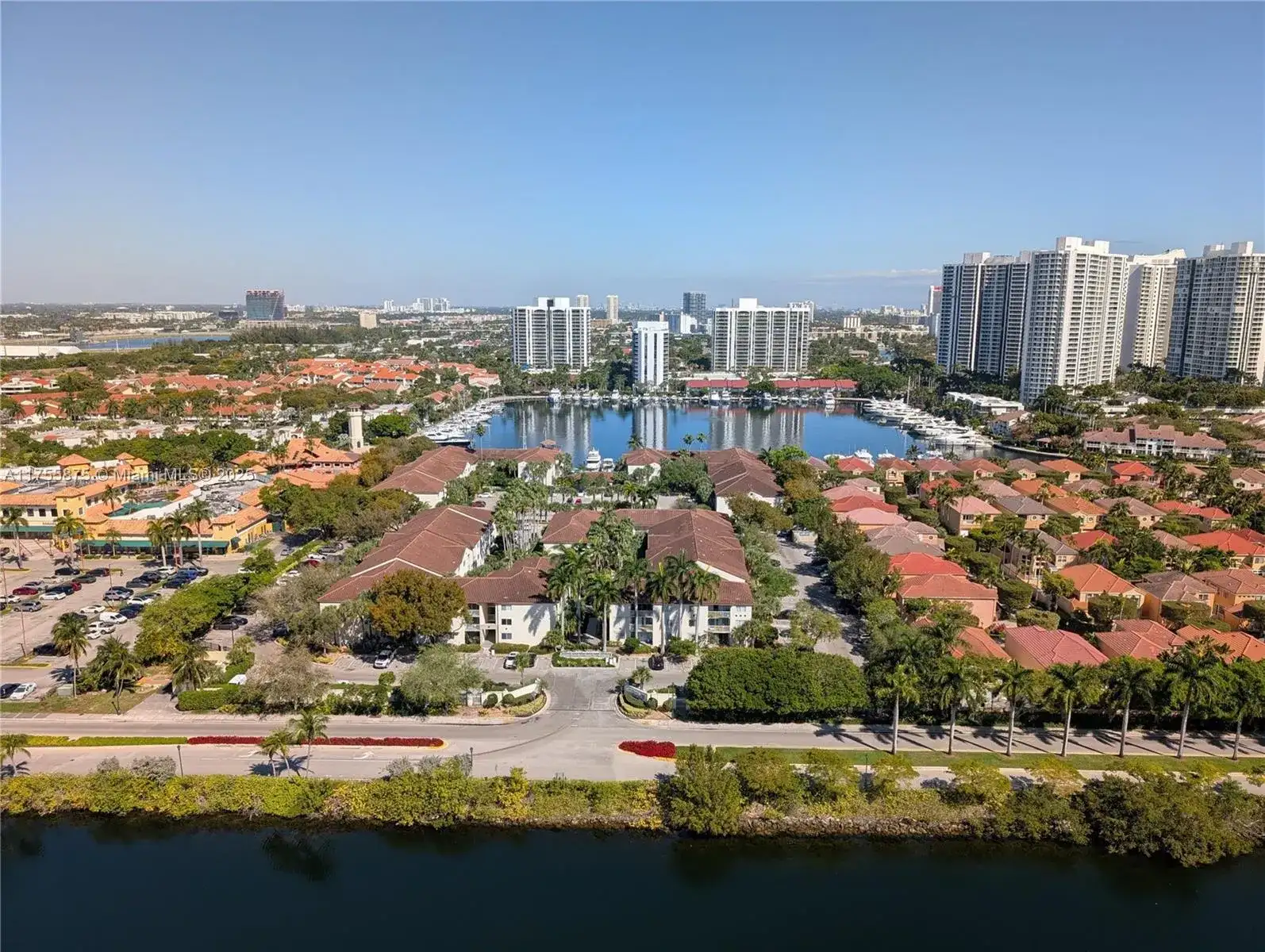 3675 N Country Club Dr # 2310, Aventura FL 33180 photo 5