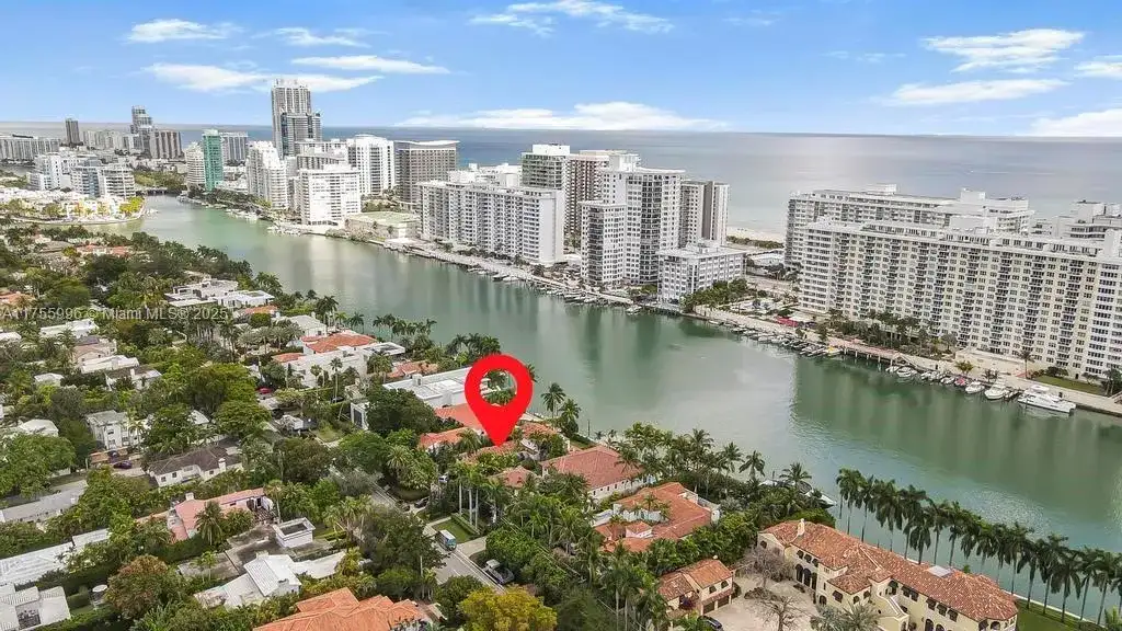 5661 Pine Tree Dr, Miami Beach FL 33140 photo 2