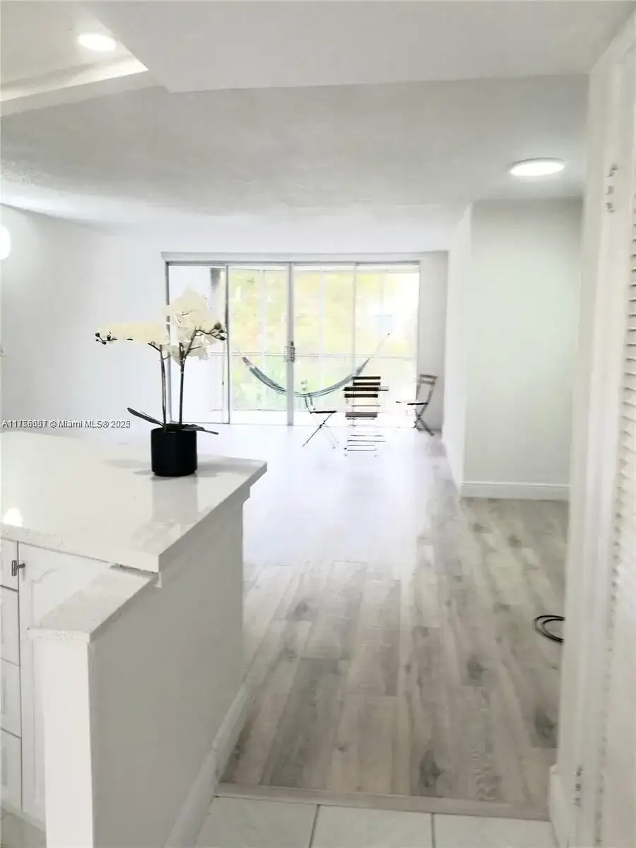 1670 NE 191st St # 3, Miami FL 33179 photo 2
