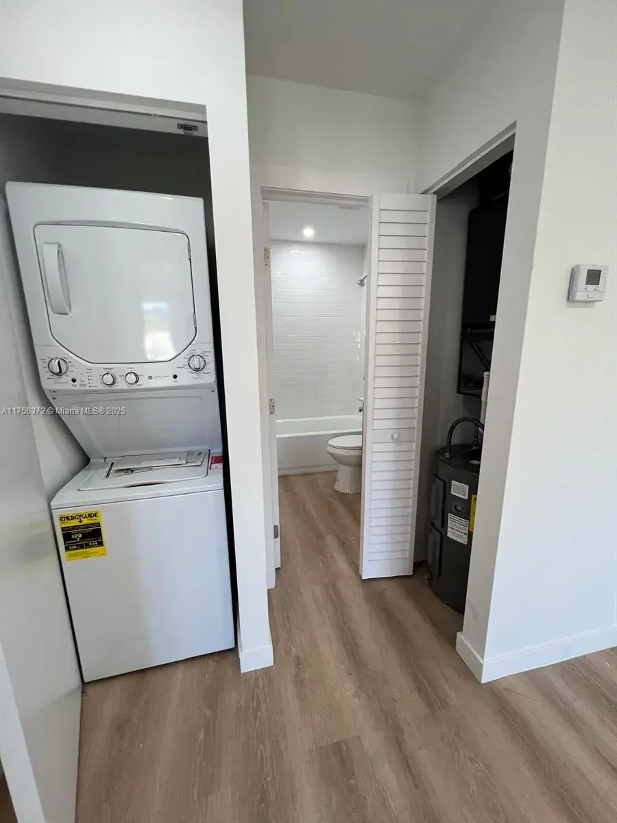 4227 NW 5th St # 8, Miami FL 33126 photo 4