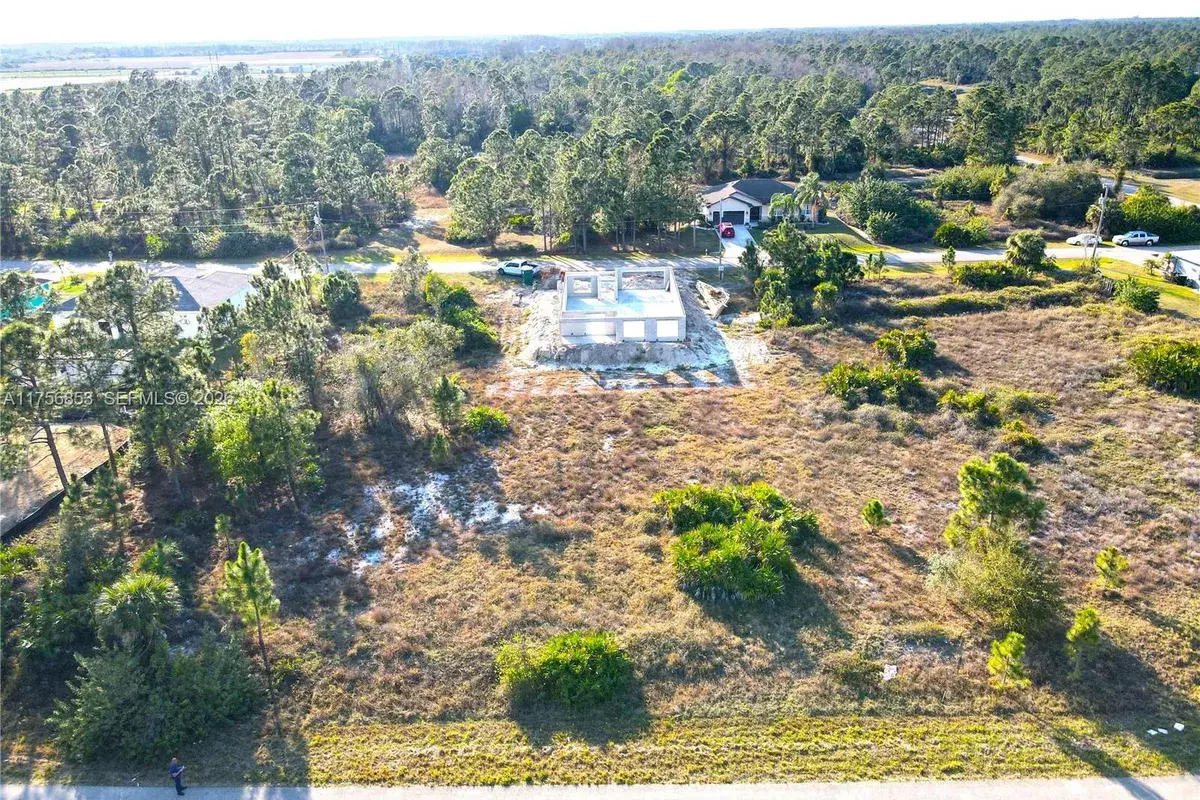 1038 BASSINGER, Other City - In The State Of Florida FL 33974