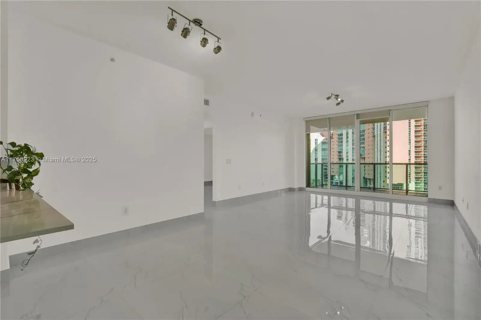 3340 NE 190th St # 1108, Aventura FL 33180 photo 4