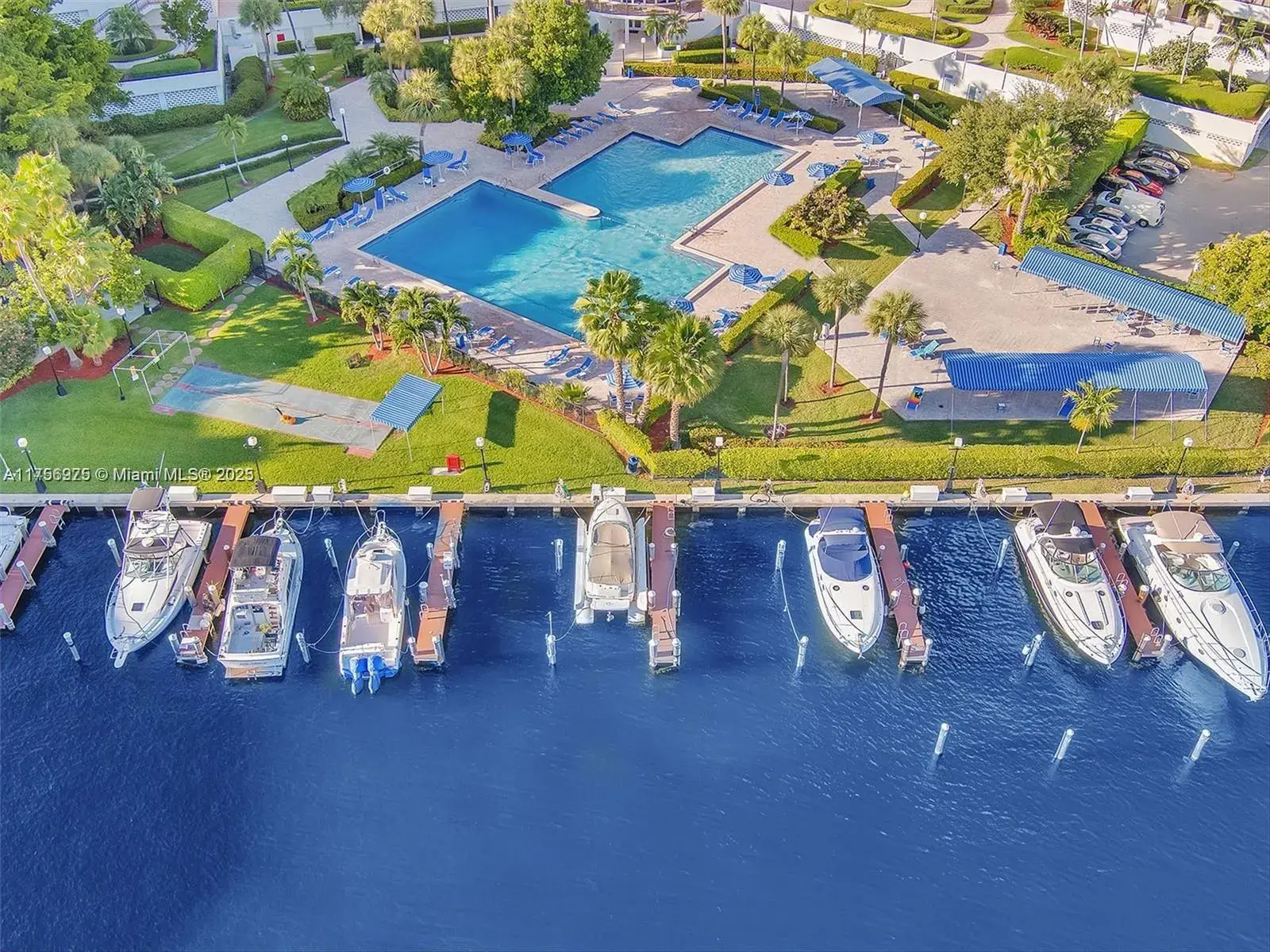 2500 Parkview Dr # 1915, Hallandale Beach FL 33009