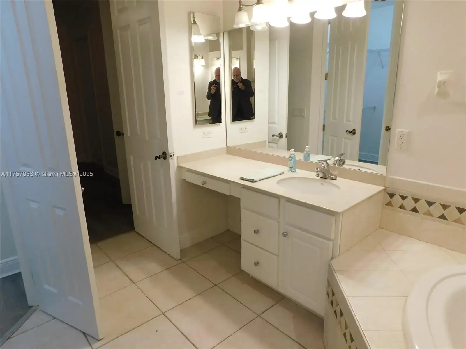 617 SE 7 ST # 2, Cape Coral FL 33990 photo 5