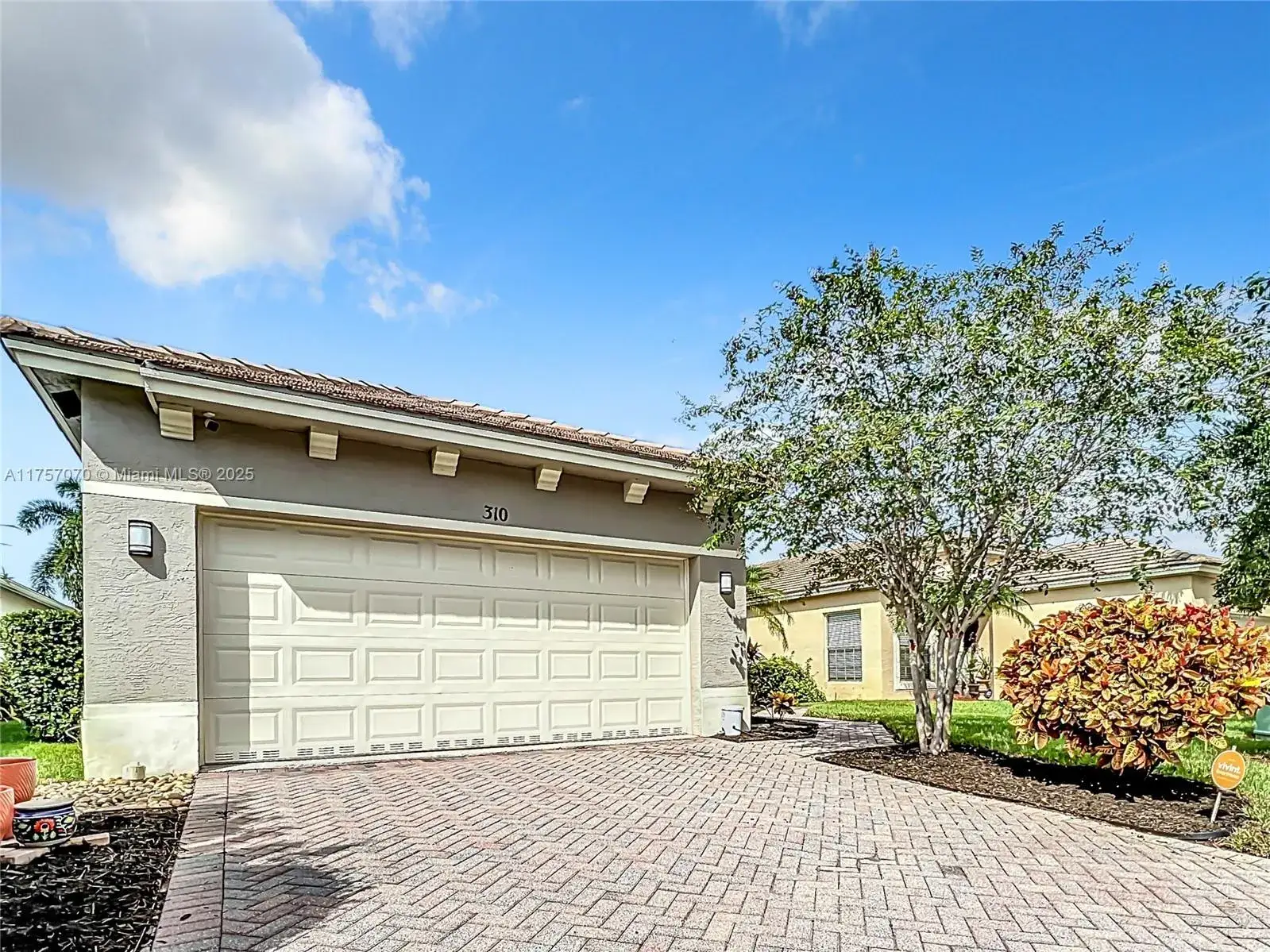 310 SW Tomoka Springs Dr, Port St. Lucie FL 34986