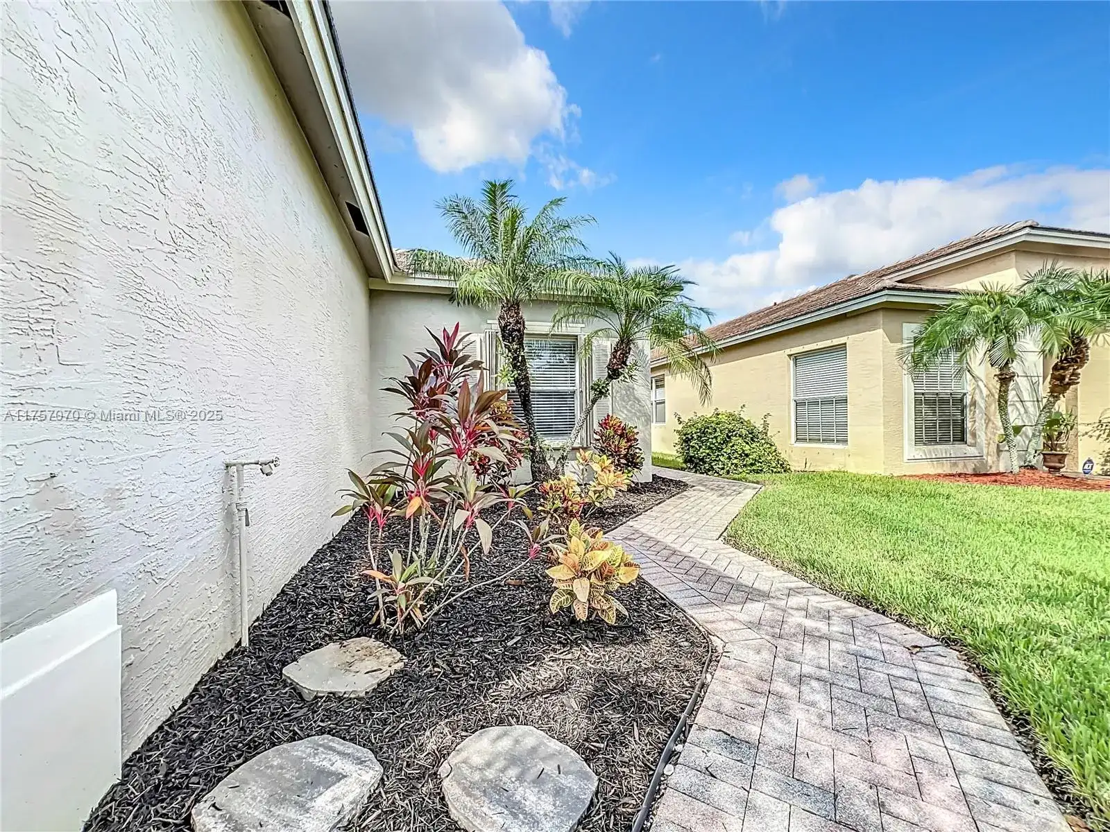 310 SW Tomoka Springs Dr, Port St. Lucie FL 34986 photo 5