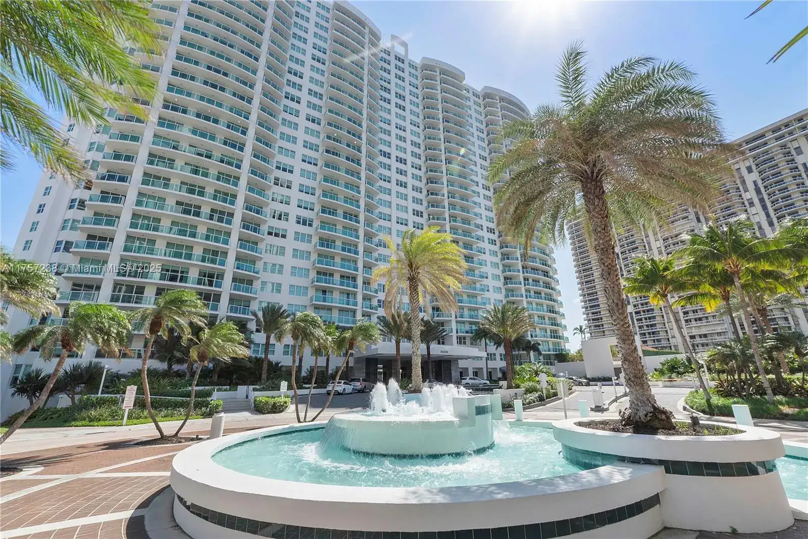 20201 E Country Club Dr # 1808, Aventura FL 33180 photo 2