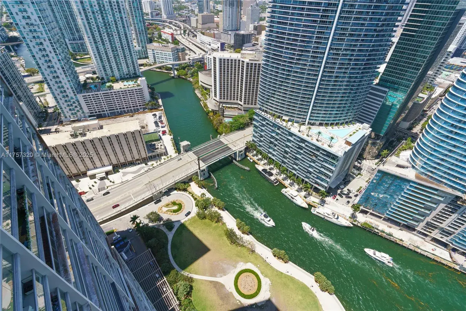 475 Brickell Ave # 5014, Miami FL 33131