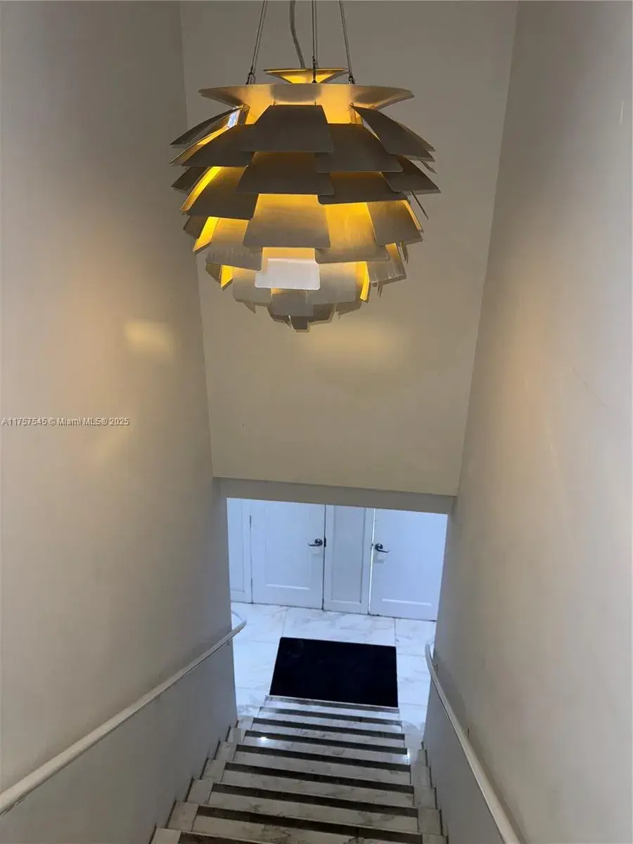 700 16th St # 106, Miami Beach FL 33139