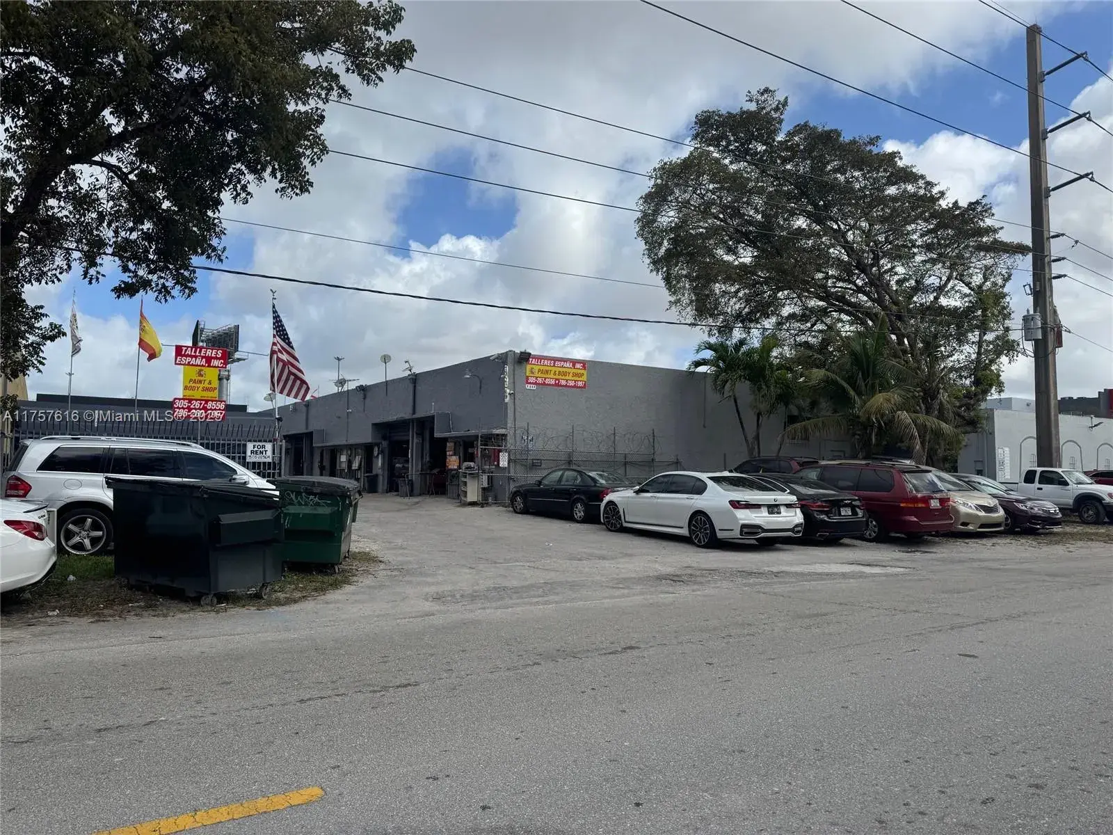 7357 NW 7th St, Miami FL 33126