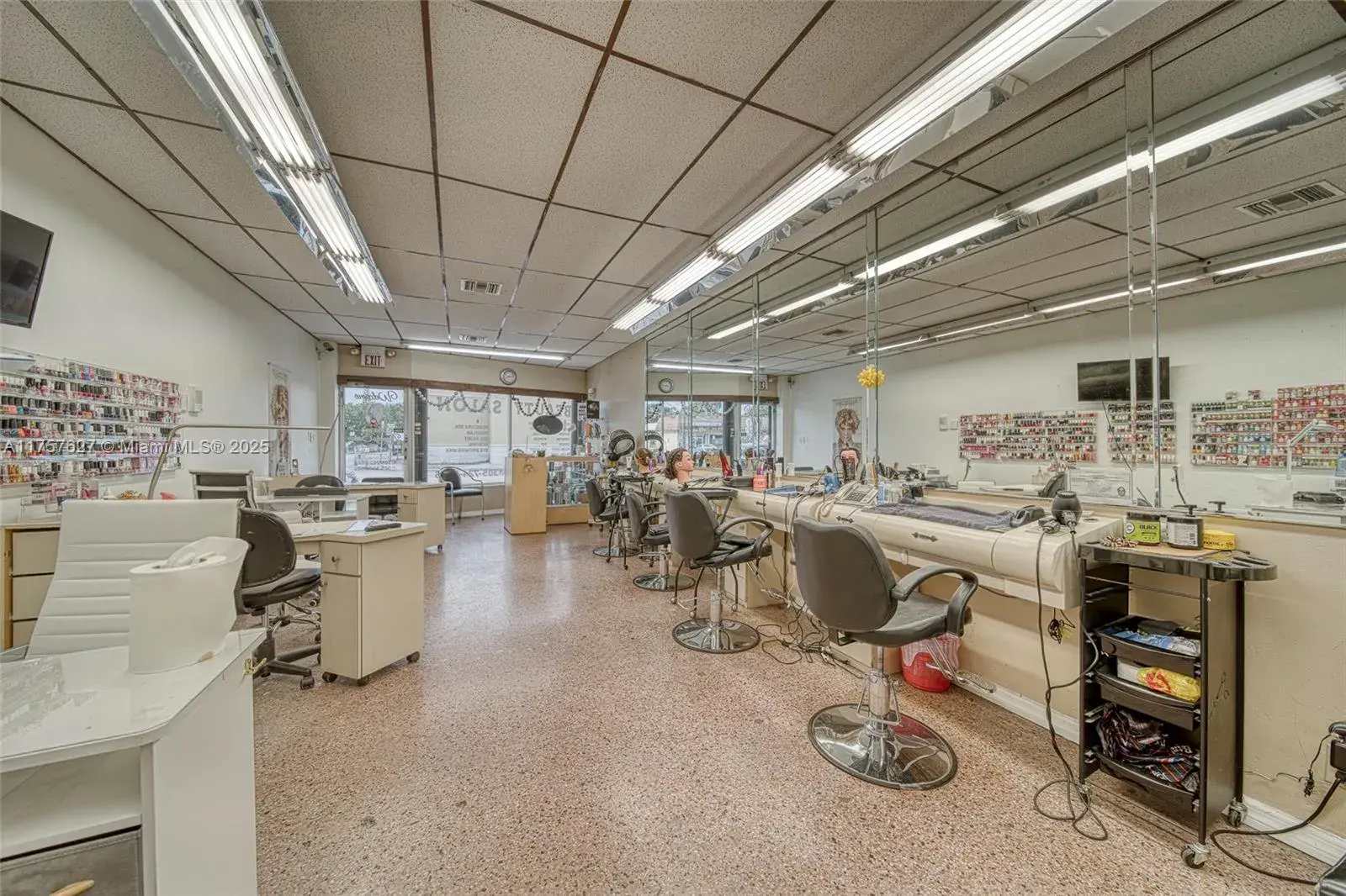 Beauty Salon for Sale in Flagler St, Miami FL 33144